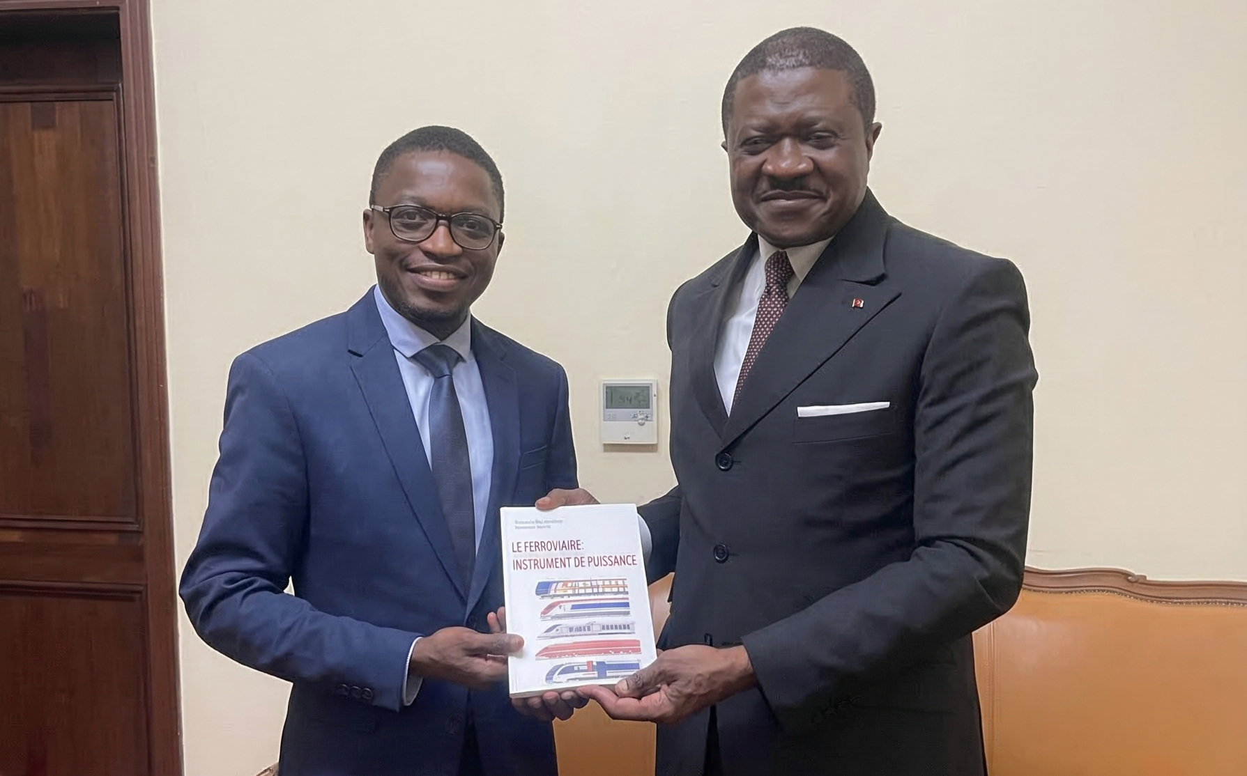 Avec le Ministre des transports